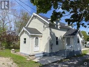 Building Photo - 348 University Ave W