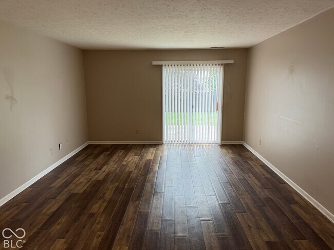 Building Photo - 5542 Lippan Way