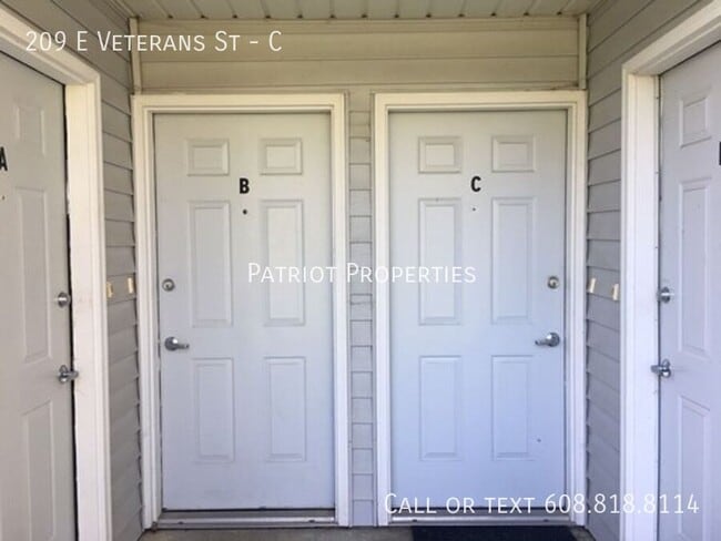 Building Photo - 209 E Veterans St