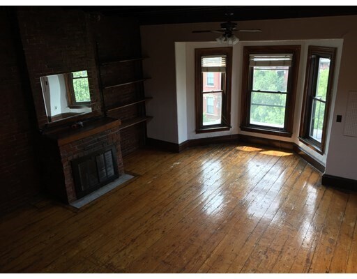 Foto del edificio - 393 Beacon St