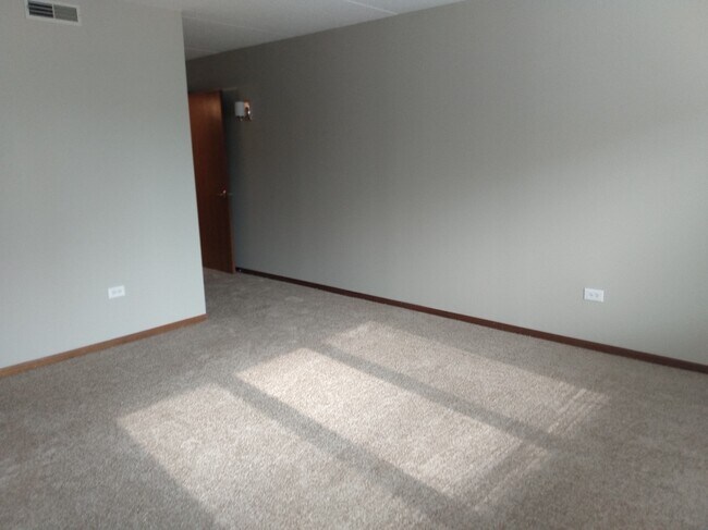 Foto del edificio - 6441 W Warner Ave
