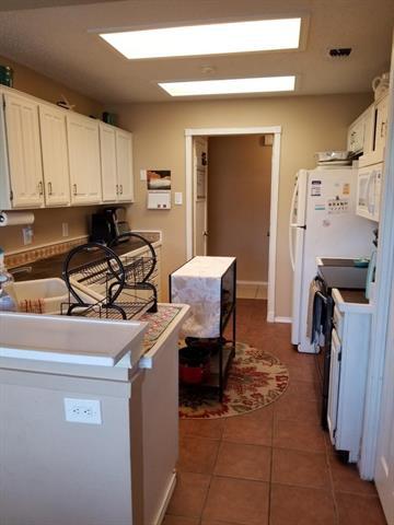 Building Photo - 1725 Glencairn Ln