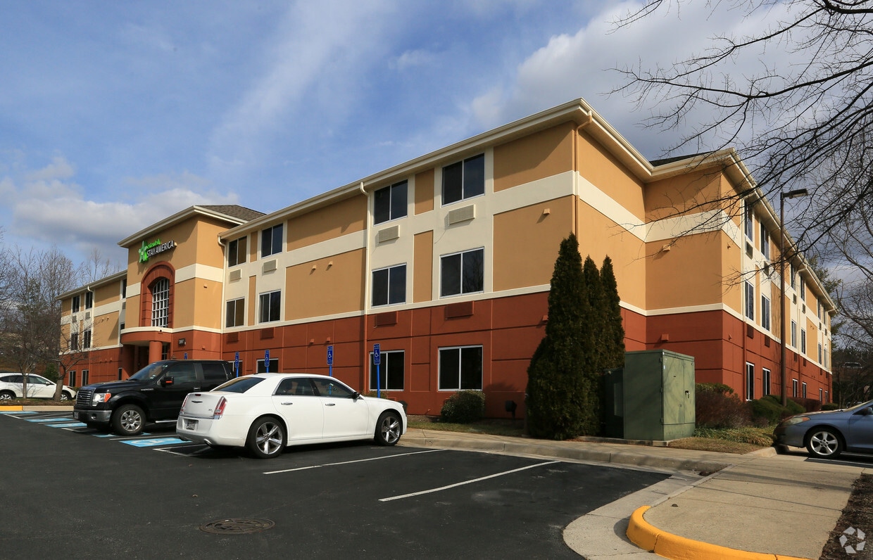 Furnished Studio Fairfax Apartments Fairfax, VA