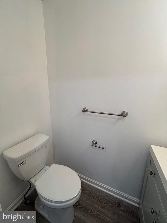 Building Photo - 863 English Chestnut Dr