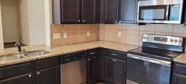 Building Photo - 3/2 in New Braunfels