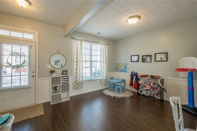 Building Photo - 3615 Beacon Ridge