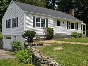 Building Photo - 58 Old Hawleyville Rd