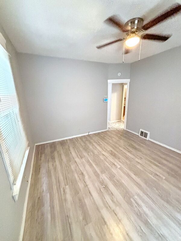Foto del edificio - 5314 Hamilton Ave