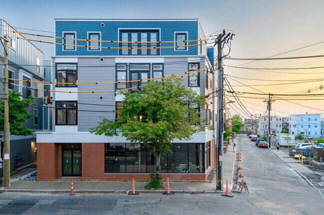 Foto del edificio - 44 Medford St