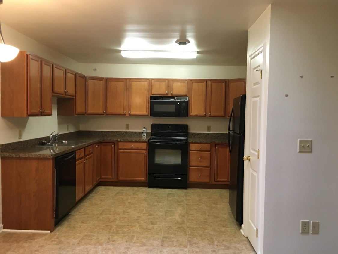 28 E Mt Vernon St, Smyrna, DE 19977 Apartments in Smyrna, DE