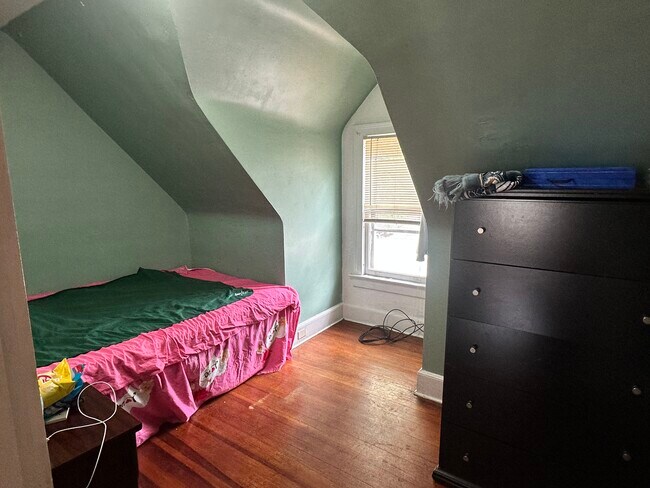 Foto del edificio - 14 Seminary Ave