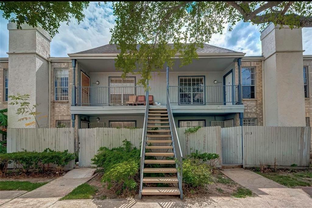 Primary Photo - 6606 De Moss Dr