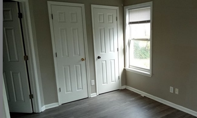 Photo - 3BR/2Ba- LEASING SPECIAL - MOVE IN BY 1/1/2026 AND RECEIVE 2ND MONTH OF RENT FREE. House