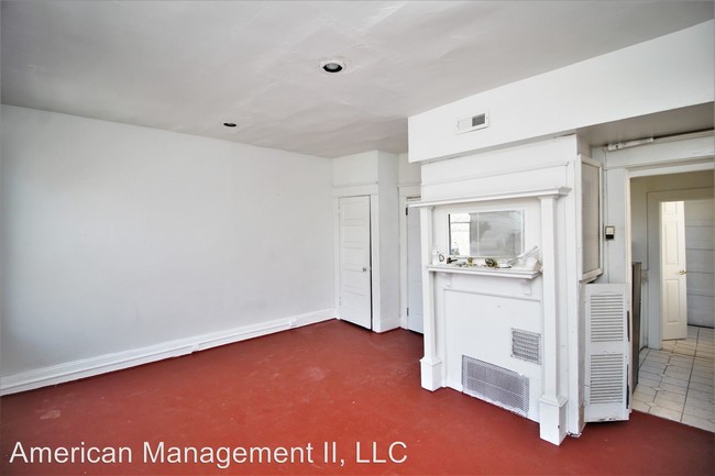 Building Photo - 117 W 29th St