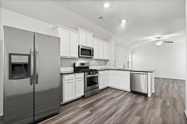 Building Photo - 23724 Woodgreen Terrace Dr