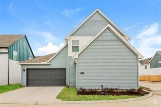 Building Photo - 9835 Willow Creek Commerce Dr