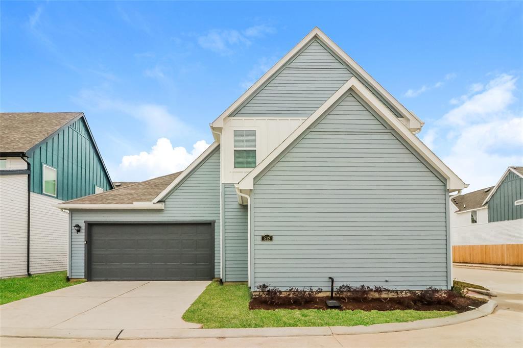 Foto principal - 9835 Willow Creek Commerce Dr