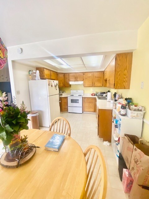 Foto del edificio - 241 E 400 N