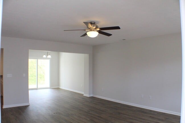 Building Photo - 1431 Hornsby Ave