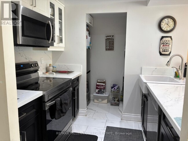 Building Photo - 285 Enfield Pl