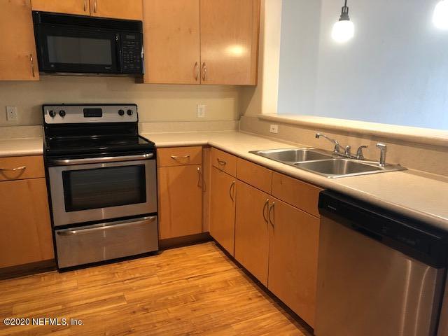 Foto del edificio - 8290 Gate Pkwy W