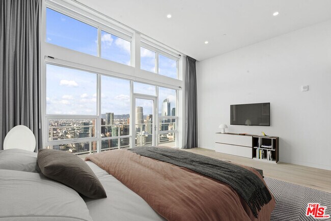 Foto del edificio - 230 W Olympic Blvd