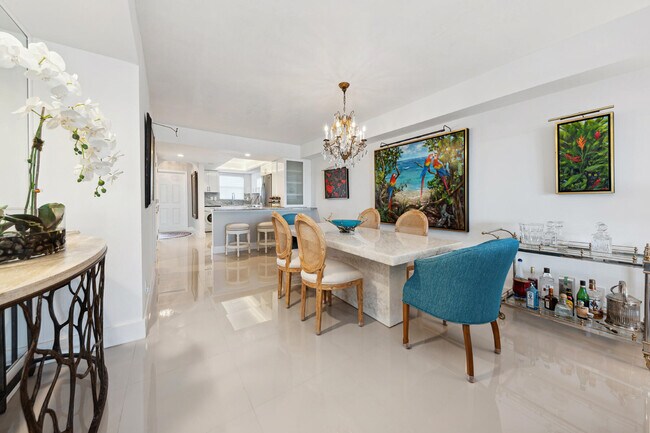 Foto del edificio - 1040 Banyan Rd