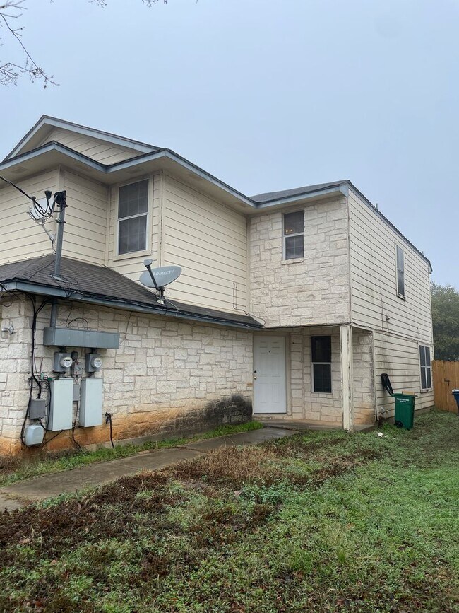 Foto del edificio - 2400 Riddle Rd