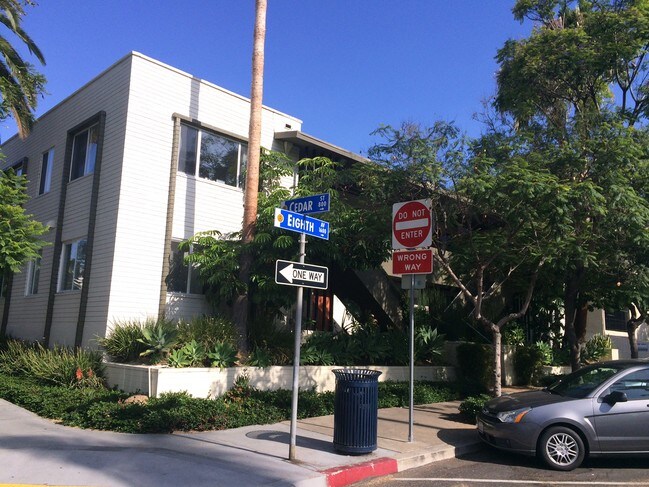 Foto del edificio - 1608 Eighth Ave