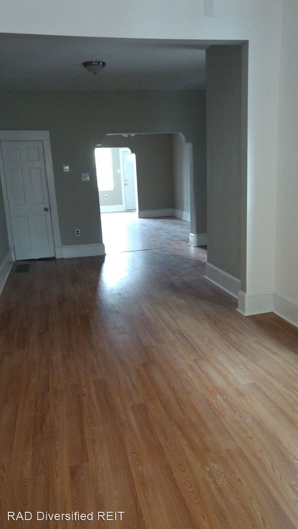 Foto del edificio - 3 br, 1.5 bath House - 3240 W Allegheny Ave