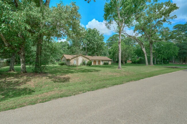 Building Photo - 24803 Lori Ln