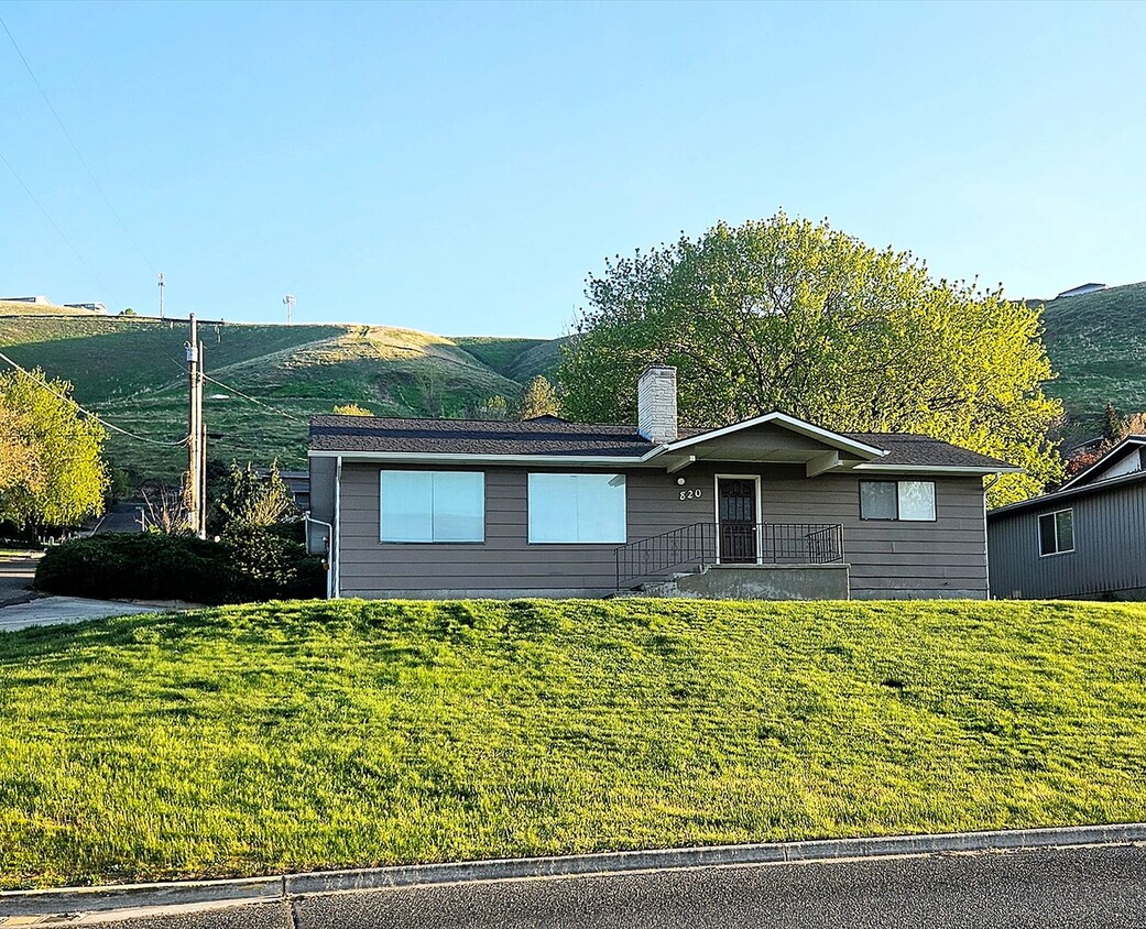 Primary Photo - Asotin Home