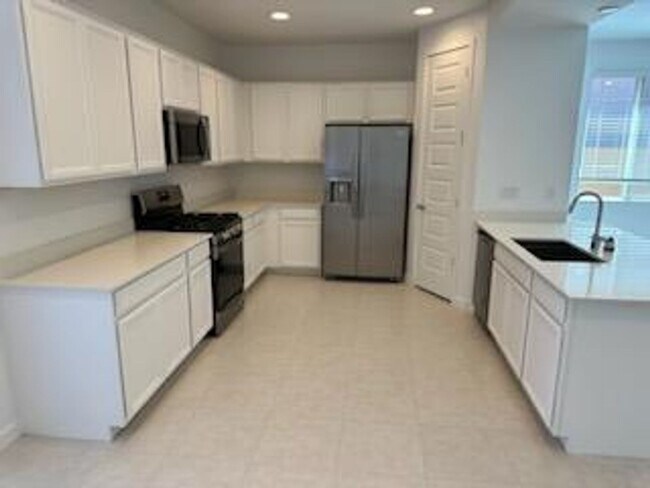 Foto del edificio - 24687 N 170th Dr