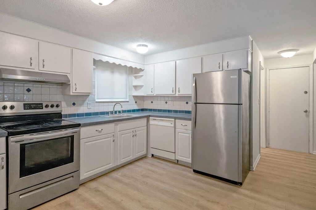 10 Royal Dane Dr Unit 79, Marshfield, MA 02050 Condo for Rent in