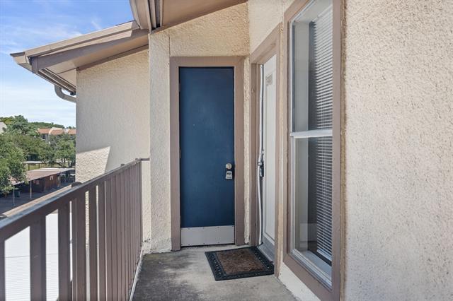 Primary Photo - 6050 Melody Ln