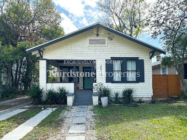 Building Photo - 2518 Dellwood Ave