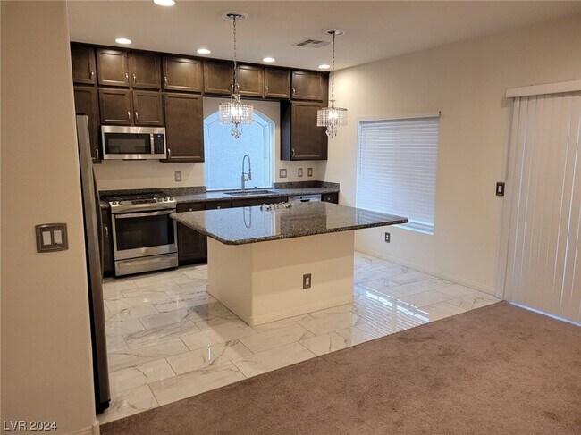 Building Photo - 10072 Griffin Crk St