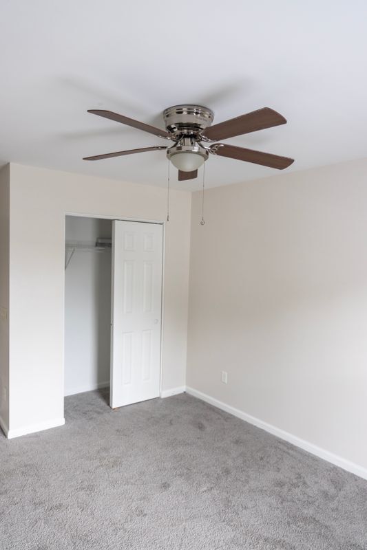 Building Photo - 212 Avonshire Dr