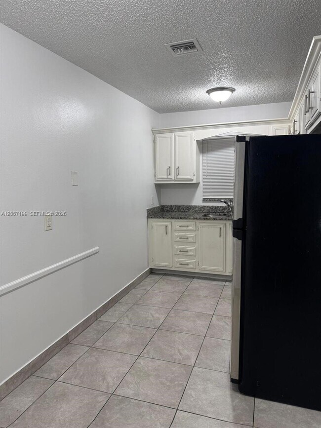 Foto del edificio - 1746 3rd Ave N