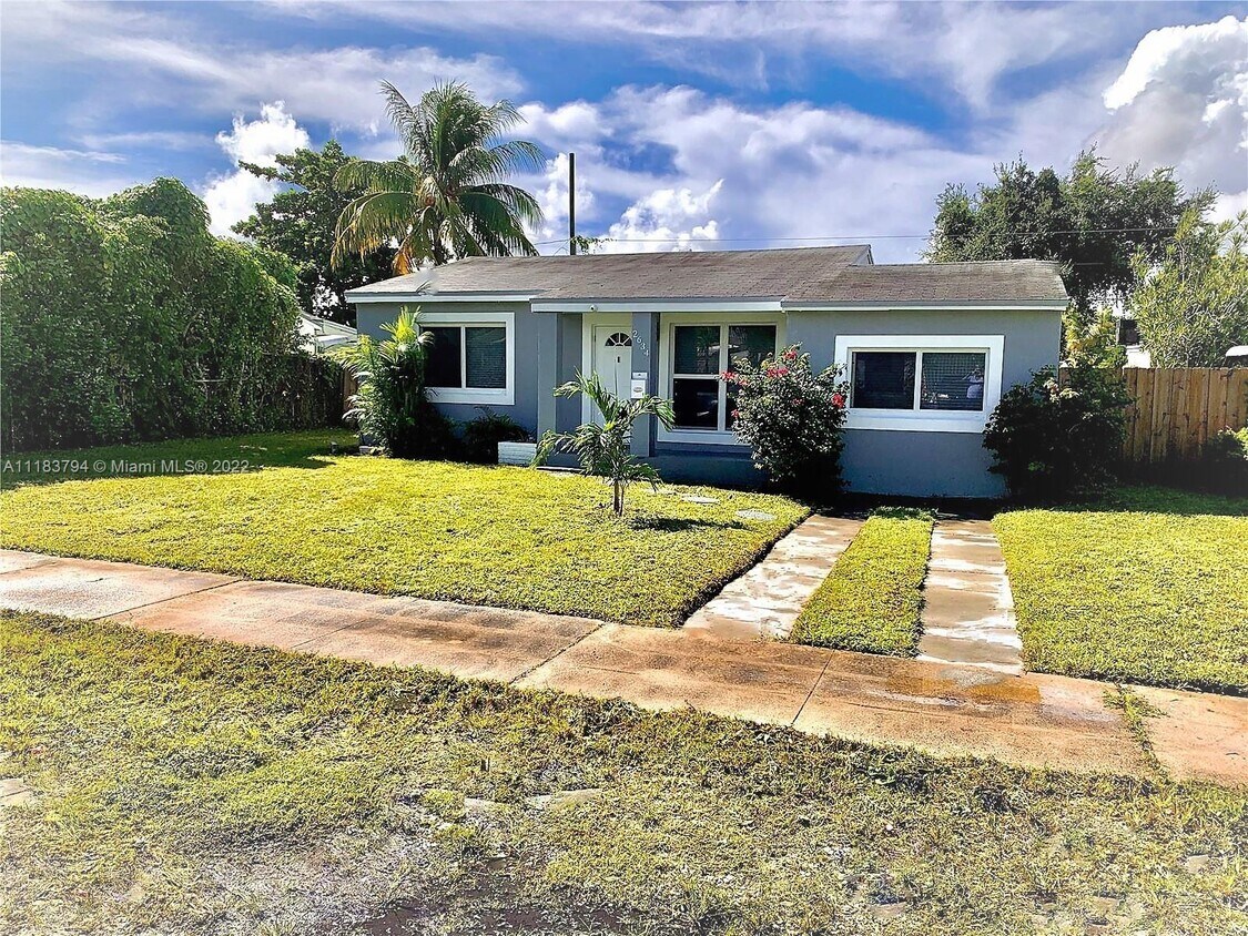 2634 Fletcher Ct, Hollywood, FL 33020 House for Rent in Hollywood, FL