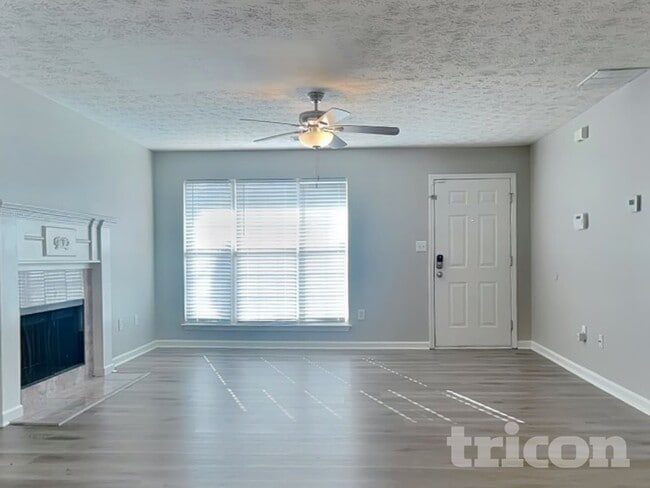 Building Photo - 103 Dumaine St