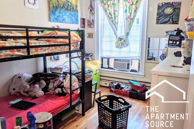 Foto del edificio - 945 Judson Ave