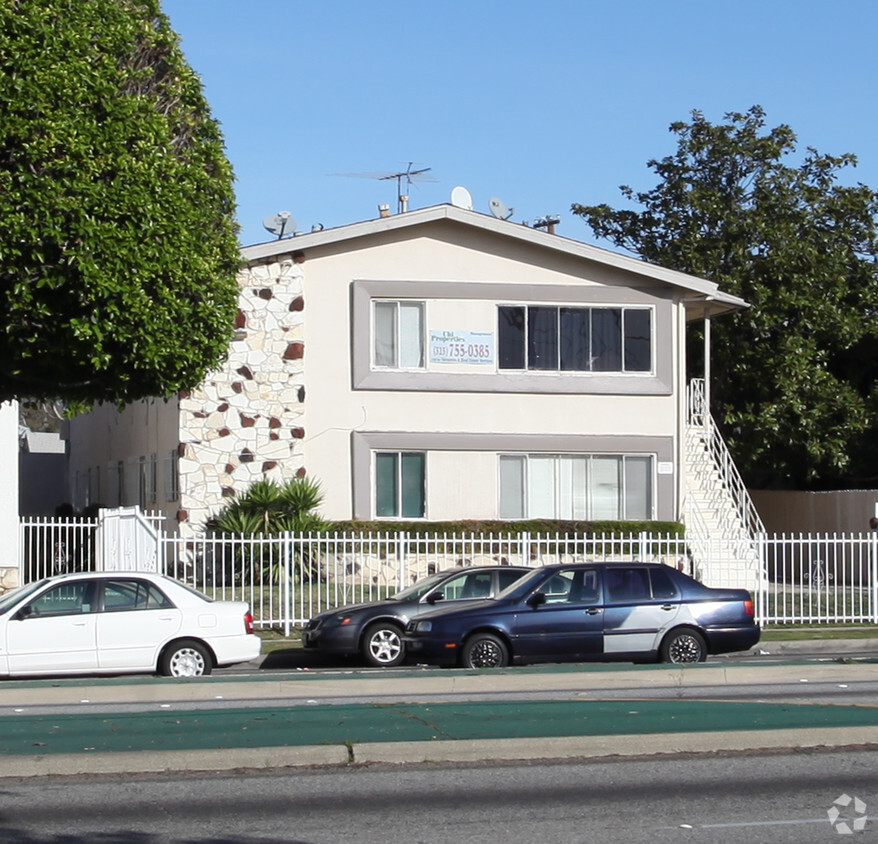 Building Photo - 2619 W Imperial Hwy