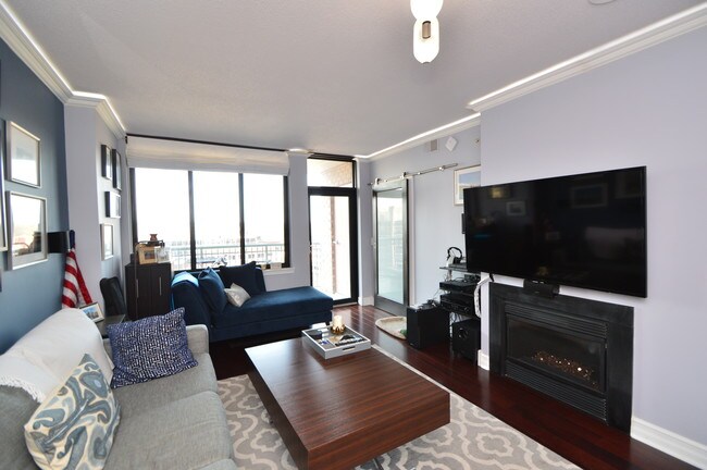 Sala de estar - 851 N Glebe Rd