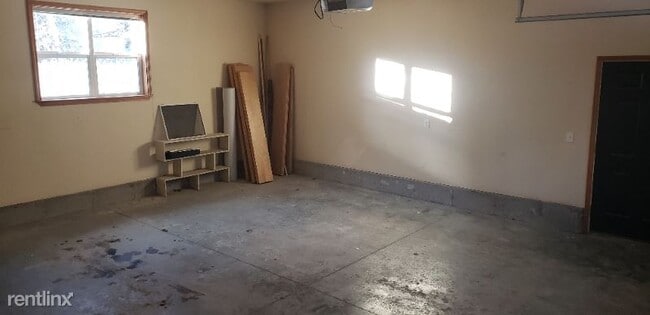 Building Photo - 4 br, 2.5 bath House - 113 W Lincoln St
