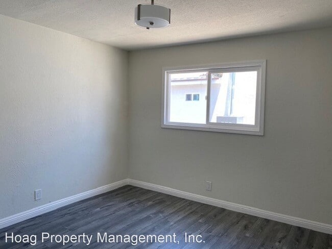 Building Photo - 4631-4633 Grape St