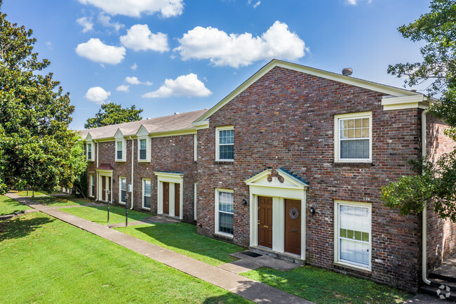 Aerial Photo - Georgetown Apartments