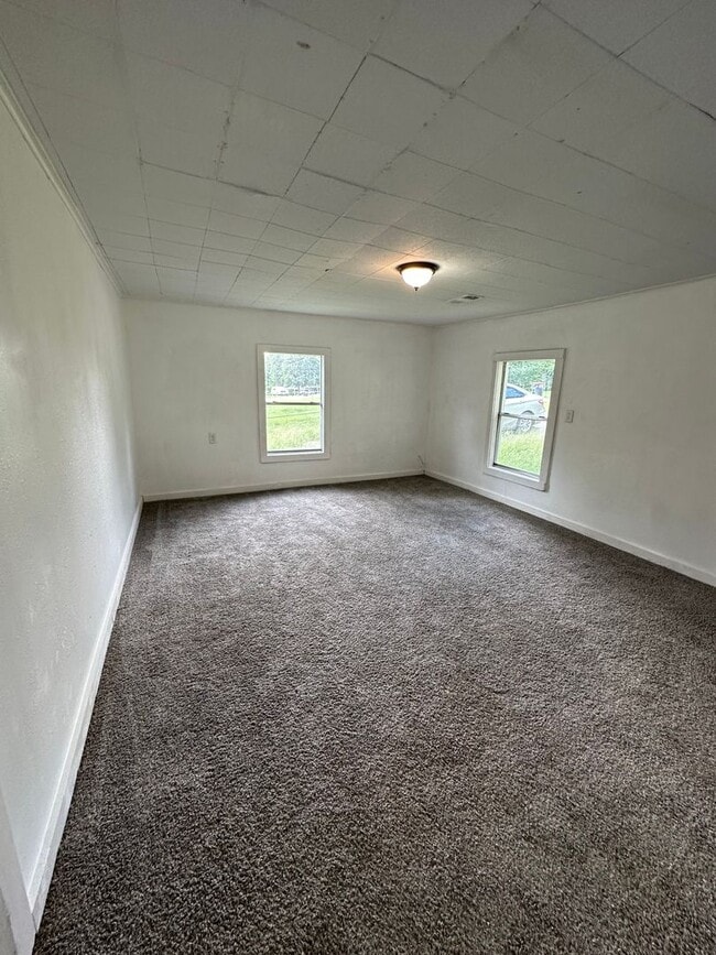 Building Photo - 1208 Helberg Ln