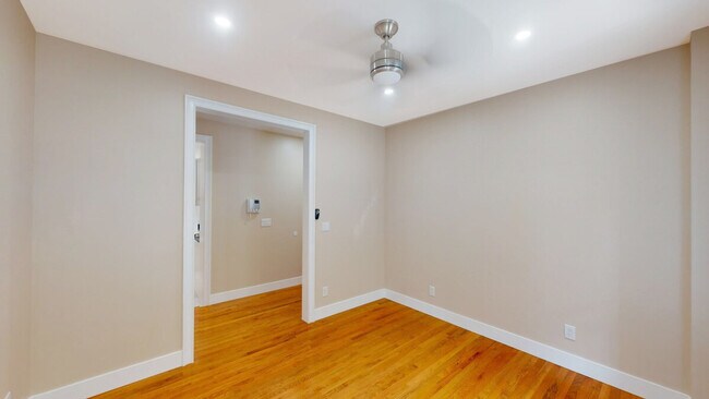 Building Photo - 180 Claremont Ave