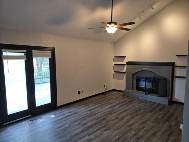 Foto del edificio - 8512 N Pomona Ave